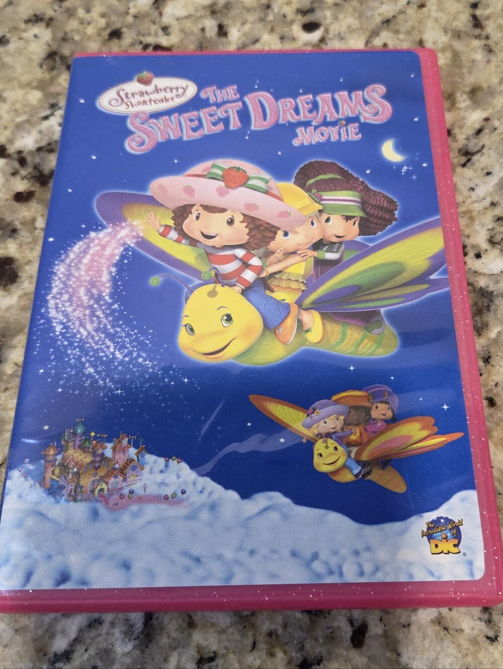 Strawberry Shortcake: The Sweet Dreams Kids Movie - Pink DVD